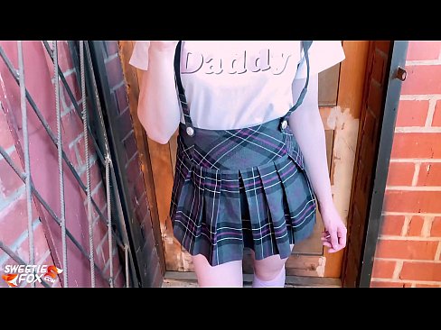 ❤️ Schoolgirl Sucks a dick gu domhainn agus fucks an àite clasaichean. ️  Sluts aig gd.3dhentaix.ru ❌❤