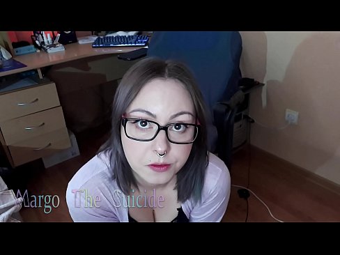 ❤️ Nighean gnèitheach le speuclairean a’ suirghe Dildo gu domhainn air a’ chamara ️  Sluts aig gd.3dhentaix.ru ❌❤
