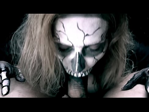 ❤️ Demon nighean sucking cock le a beul dubh agus slugadh cum. ️  Sluts aig gd.3dhentaix.ru ❌❤