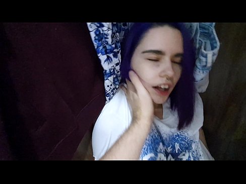 ❤️ Lorg mi mo sis anns a’ chlòsaid agus chuidich i cum ️  Sluts aig gd.3dhentaix.ru ❌❤